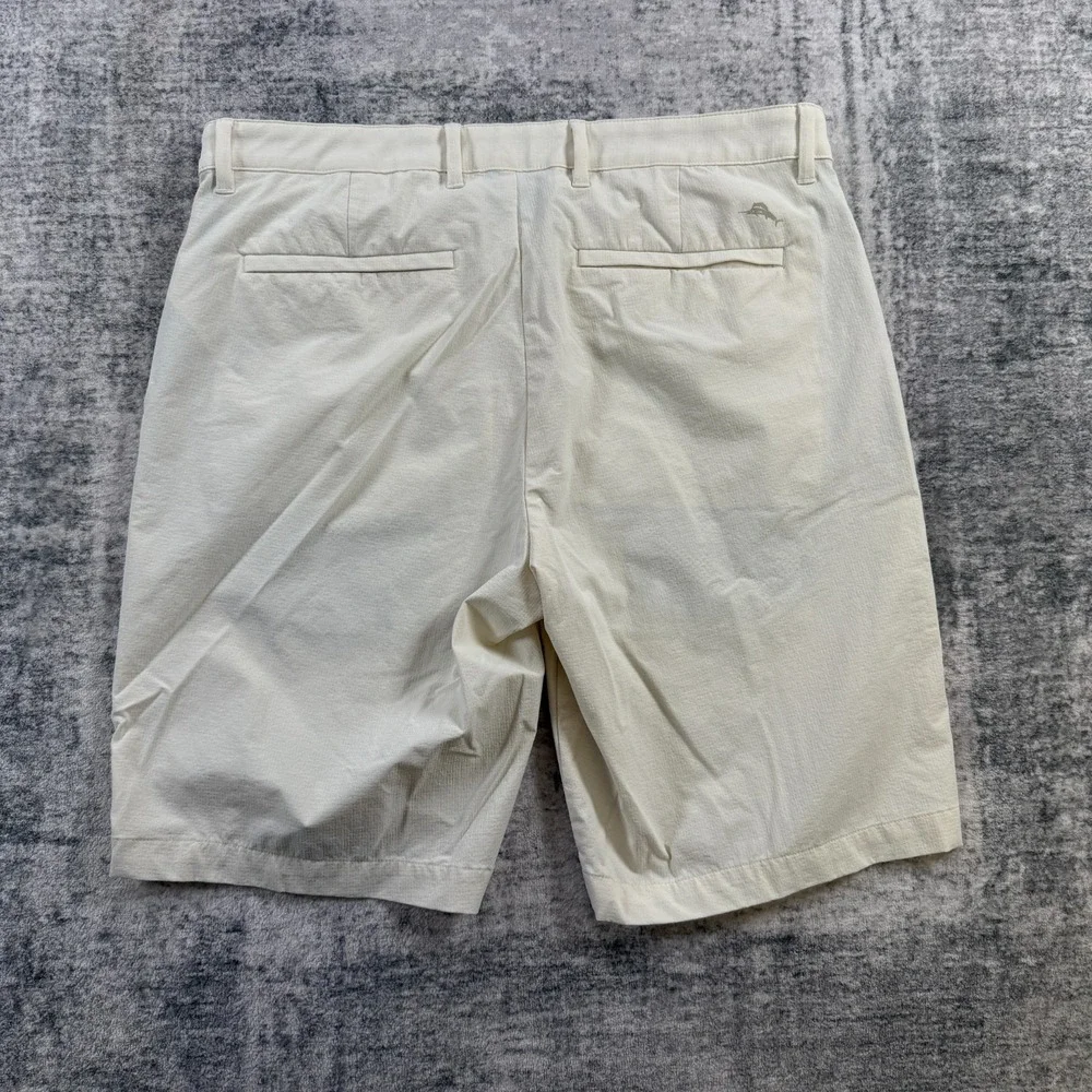 Tommy Bahama Chip Shot Golf Shorts Mens 34 Cream Performance Ripstop Chino